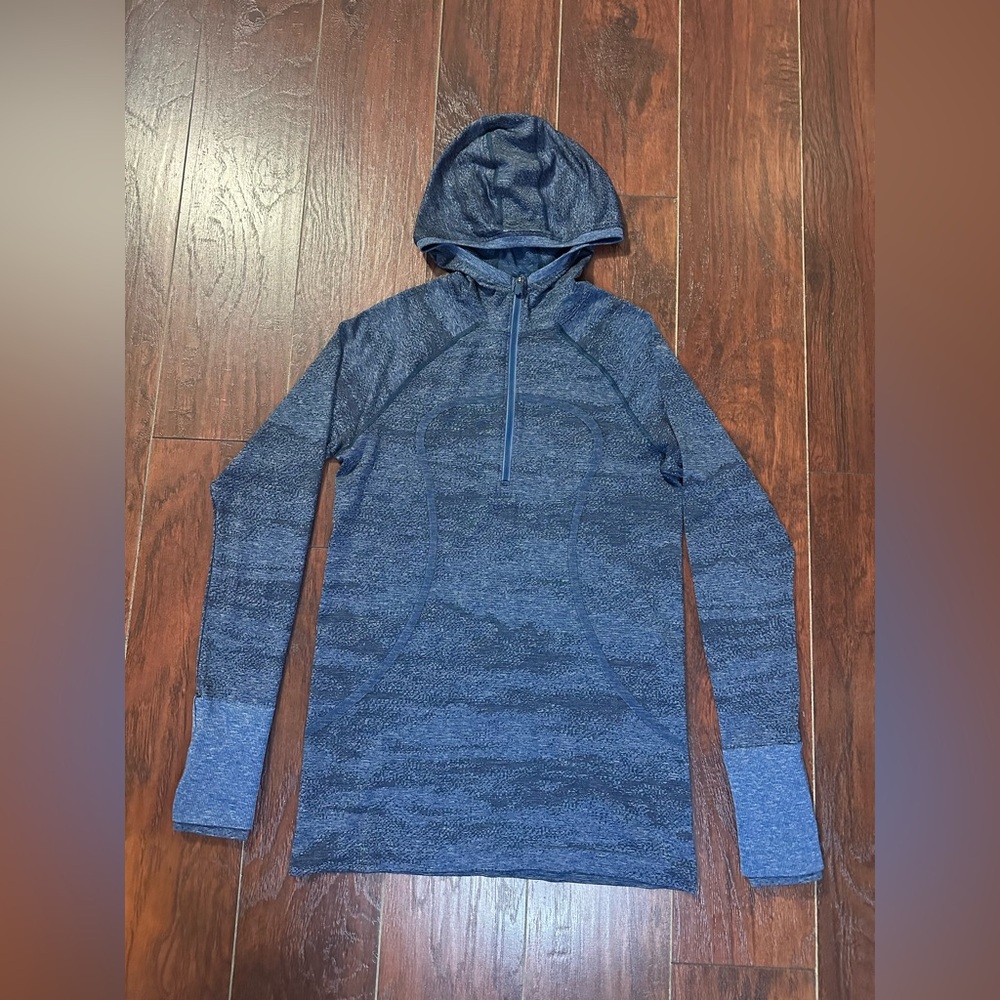 LululemonSwiftly Speed Hooded Size 10 Poseidon / Black / Hi-Def Cyan / Nightfall